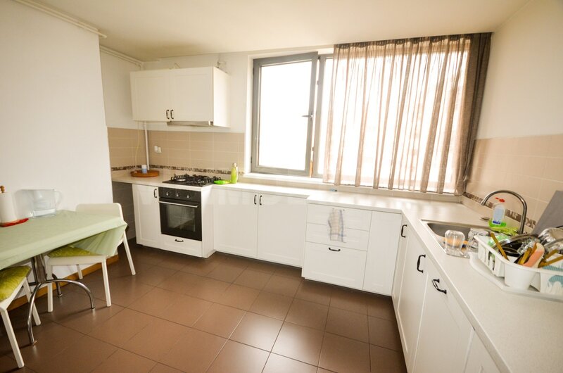 Mariott, Palatul Parlamentului, Catedrala Mantuirii Neamului, 13 Septembrie