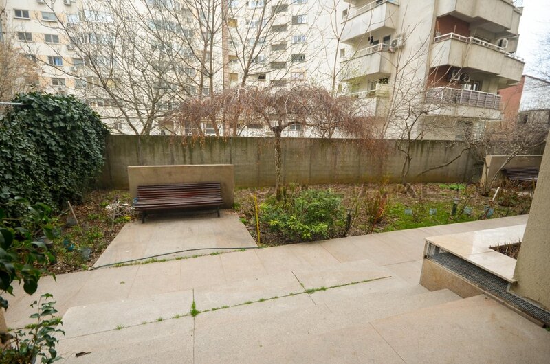 Mariott, Palatul Parlamentului, Catedrala Mantuirii Neamului, 13 Septembrie